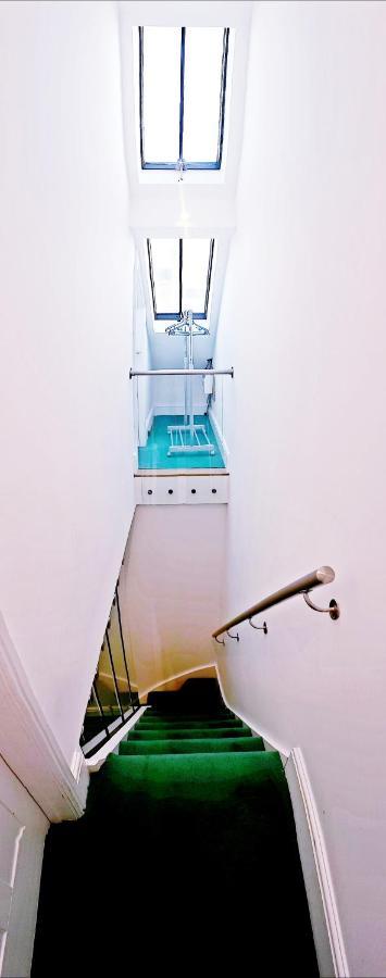 Lake Street Accommodation Оксфорд Екстериор снимка