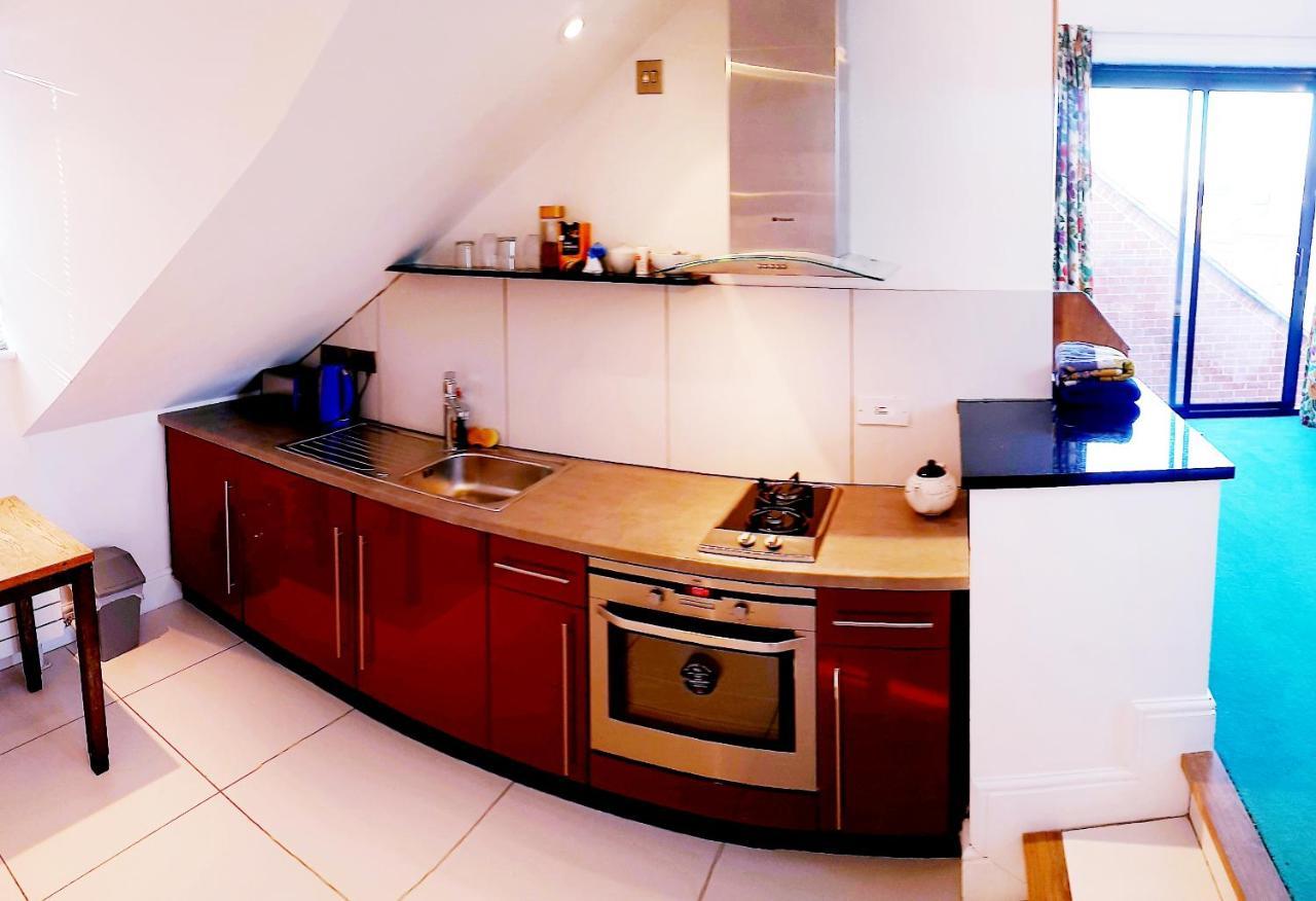 Lake Street Accommodation Оксфорд Екстериор снимка