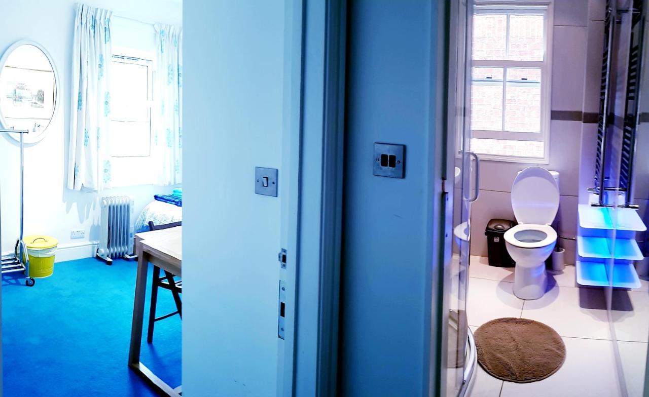Lake Street Accommodation Оксфорд Екстериор снимка