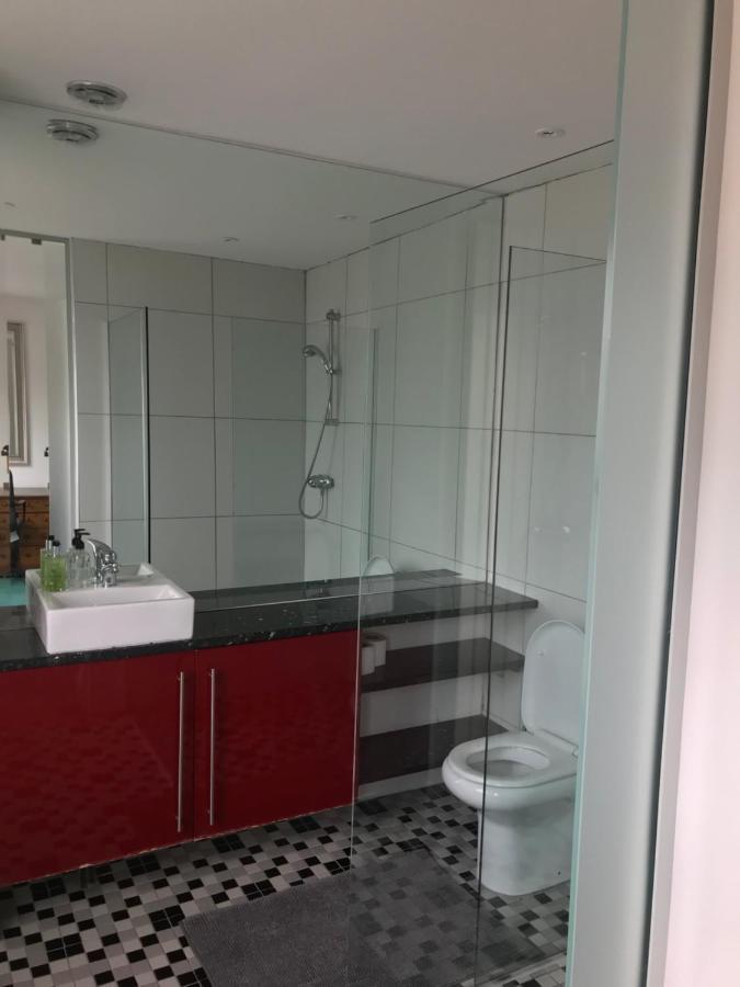 Lake Street Accommodation Оксфорд Екстериор снимка
