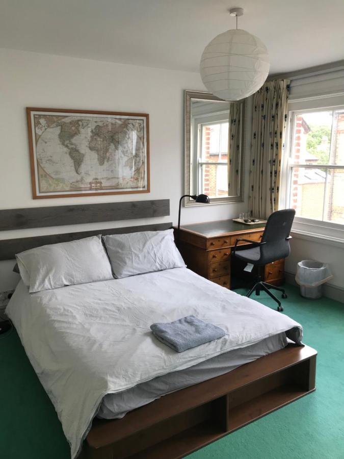 Lake Street Accommodation Оксфорд Екстериор снимка