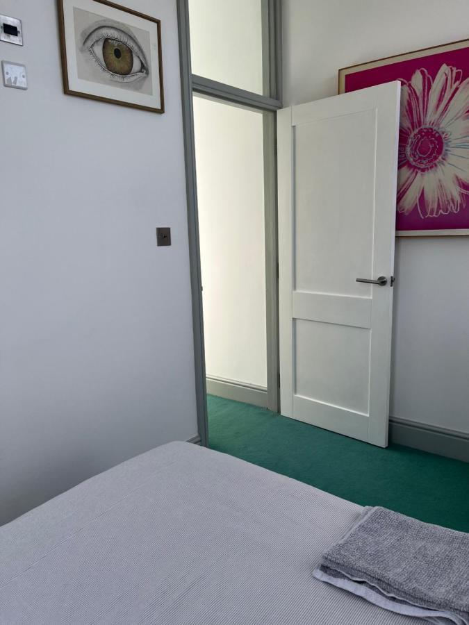 Lake Street Accommodation Оксфорд Екстериор снимка